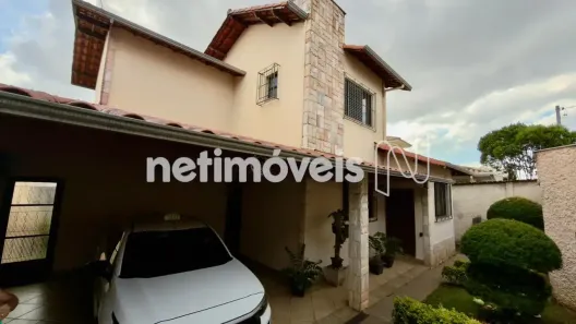 Casa com 4 Quartos à venda, 214m² no Serrano, Belo Horizonte