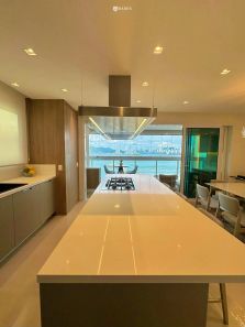 Apartamento com 3 Quartos à venda, 160m² no Pioneiros, Balneário Camboriú