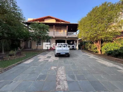 Casa com 4 Quartos à venda, 350m² no Todos os Santos, Montes Claros