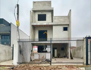 Sobrado com 3 Quartos à venda, 134m² no Fazendinha, Curitiba