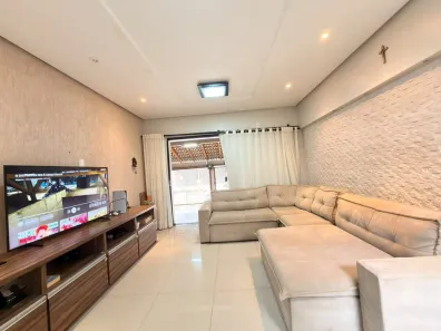 Casa com 3 Quartos à venda, 200m² no Guará II, Brasília