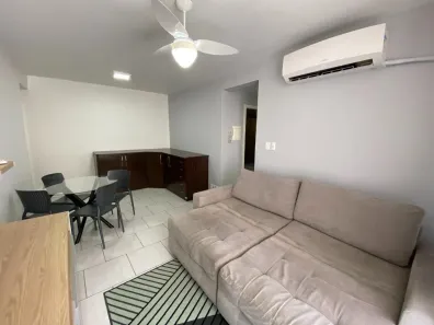Apartamento com 2 Quartos para alugar, 64m² no Abraão, Florianópolis