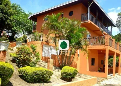 Sobrado com 3 Quartos à venda, 352m² no Residencial Village Serrano, São Bento do Sapucaí