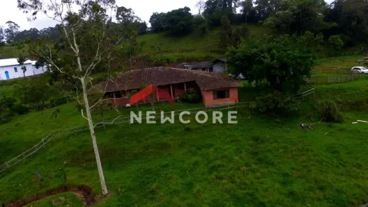 Fazenda/Sítio com 4 Quartos à venda, 150m² no , Imaruí