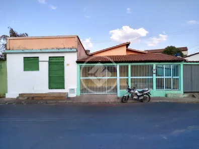 Casa com 2 Quartos à venda, 144m² no Setor Morada do Sol, Goiânia