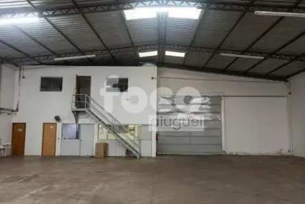 Galpão/Depósito/Armazém para alugar, 500m² no Nossa Senhora das Graças, Uberlândia