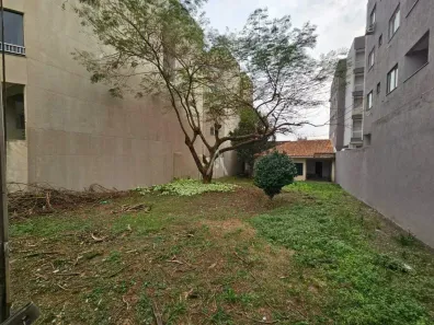 Lote/Terreno à venda, 706m² no Coqueiral, Cascavel