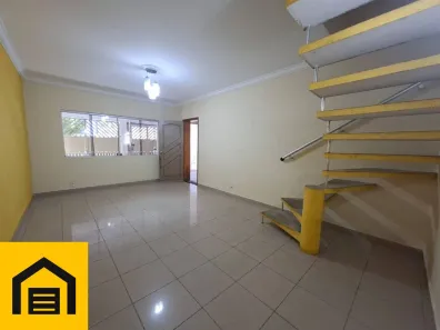 Sobrado com 3 Quartos para alugar, 225m² no Vila Ana Maria, Mauá