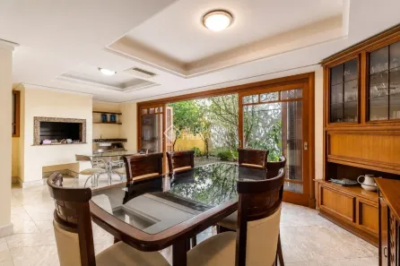 Casa de Condomínio com 4 Quartos à venda, 388m² no Três Figueiras, Porto Alegre