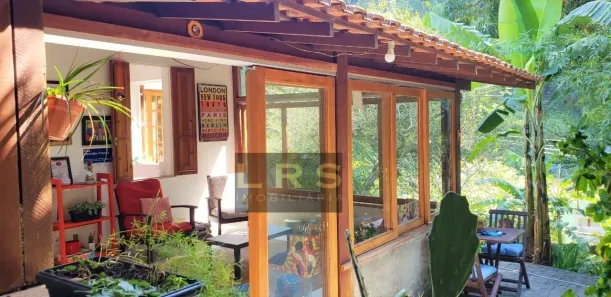 Casa com 4 Quartos para alugar, 254m² no Cosme Velho, Rio de Janeiro