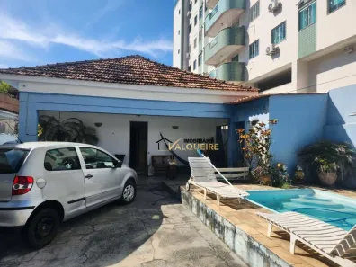 Casa com 5 Quartos à venda, 300m² no Vila Valqueire, Rio de Janeiro