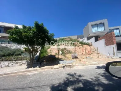 Lote/Terreno à venda, 730m² no Estância Silveira, Contagem