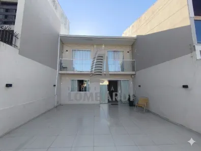 Sobrado com 3 Quartos à venda, 200m² no Pinheirinho, Curitiba