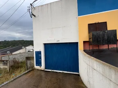 Galpão/Depósito/Armazém com 3 Quartos para alugar, 280m² no Contorno, Ponta Grossa