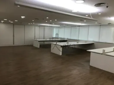 Sala Comercial para alugar, 210m² no Vila Olímpia, São Paulo