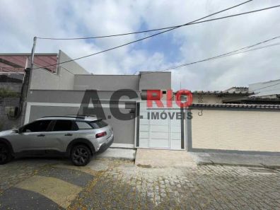 Casa de Condomínio com 3 Quartos à venda, 180m² no Taquara, Rio de Janeiro