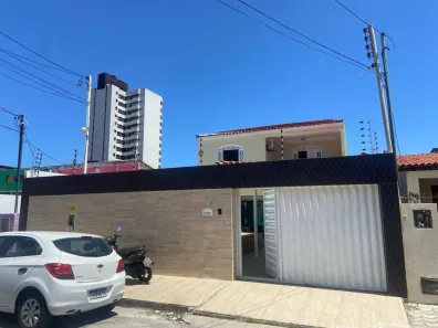 Casa com 4 Quartos à venda, 328m² no Treze de Julho, Aracaju