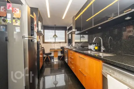 Apartamento com 3 Quartos à venda, 168m² no Rio Branco, Porto Alegre