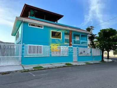 Sobrado com 5 Quartos à venda, 428m² no Centro, Peruíbe