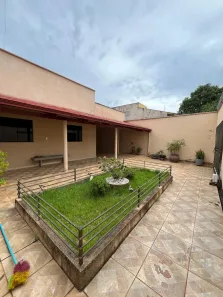 Casa com 2 Quartos para alugar, 190m² no Plano Diretor Norte, Palmas