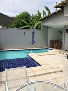 Casa com 4 Quartos à venda, 450m² no Itaipu, Niterói