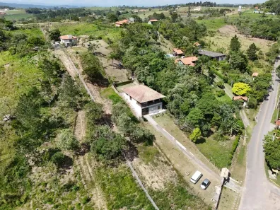 Fazenda/Sítio com 3 Quartos à venda, 207m² no Centro, Guararema