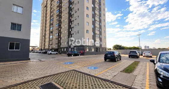 Apartamento com 2 Quartos para alugar, 50m² no Martins, Uberlândia