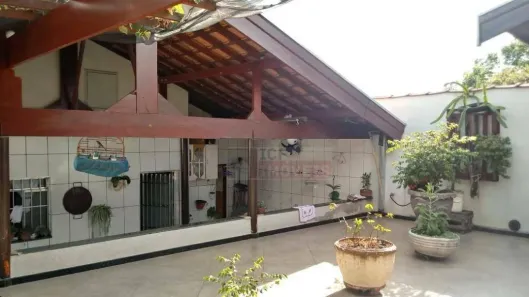 Casa com 3 Quartos à venda, 230m² no Vila Santa Maria, Americana