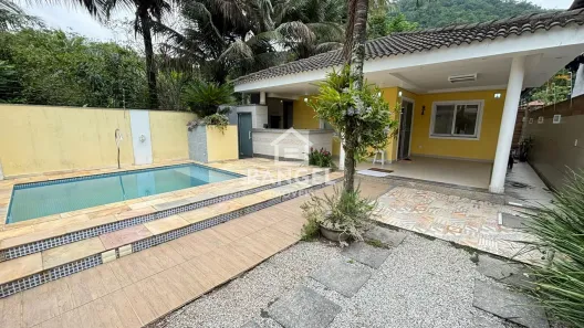 Casa de Condomínio com 2 Quartos à venda, 180m² no Vargem Grande, Rio de Janeiro