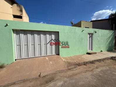 Casa com 2 Quartos para alugar, 80m² no Plano Diretor Sul, Palmas