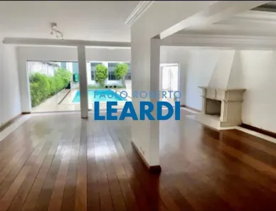 Sobrado com 3 Quartos para alugar, 490m² no Jardim dos Estados, São Paulo