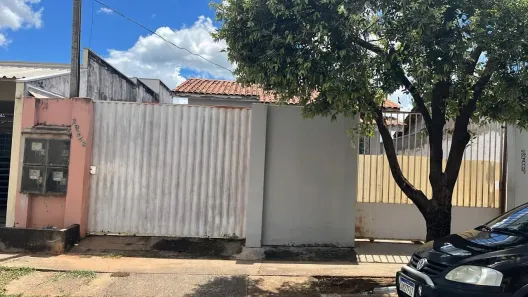 Casa com 4 Quartos à venda, 130m² no Industrial, Lucas do Rio Verde