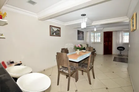 Sobrado com 3 Quartos à venda, 155m² no Xaxim, Curitiba