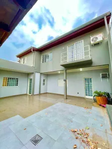 Sobrado com 3 Quartos à venda, 263m² no Coxipó, Cuiabá