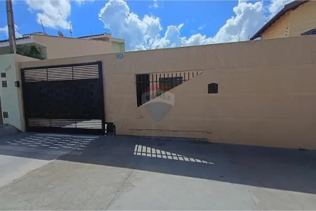 Casa com 3 Quartos à venda, 123m² no Piscina, Andradina
