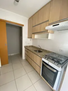 Apartamento com 2 Quartos para alugar, 71m² no Zona 07, Maringá