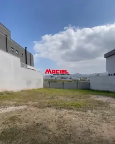 Lote/Terreno à venda, 450m² no Condomínio Residencial Jaguary, São José dos Campos
