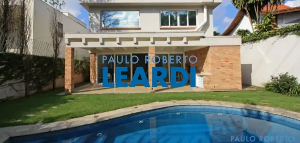 Sobrado com 4 Quartos para alugar, 545m² no Alto de Pinheiros, São Paulo
