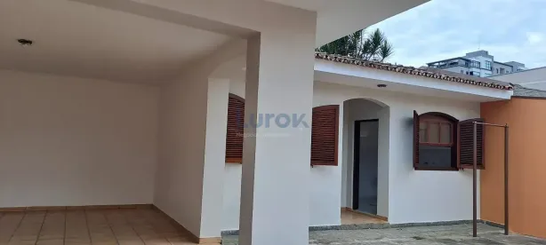 Sobrado com 3 Quartos para alugar, 300m² no Jardim São Carlos, Campinas