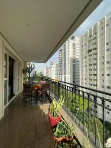 Apartamento com 3 Quartos para alugar, 200m² no Brooklin Novo, São Paulo