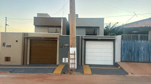 Casa com 2 Quartos à venda, 79m² no Residencial Shangri-lá I, Goiânia