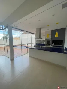 Sobrado com 4 Quartos à venda, 387m² no Parque Residencial Damha, Presidente Prudente