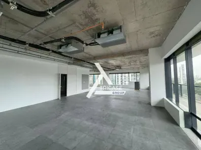 Sala Comercial para alugar, 370m² no Vila Olímpia, São Paulo