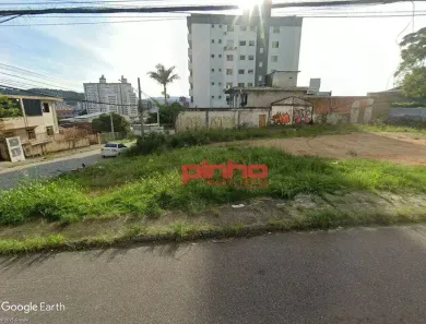 Lote/Terreno à venda, 634m² no Barreiros, São José