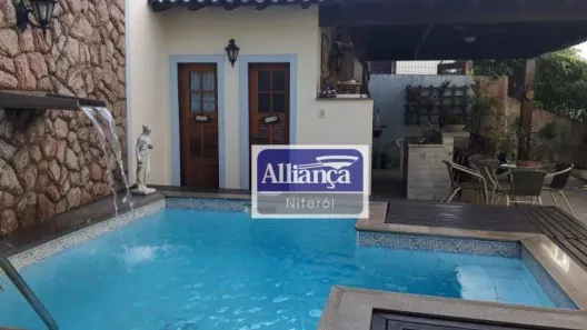 Casa de Condomínio com 3 Quartos à venda, 291m² no Badu, Niterói