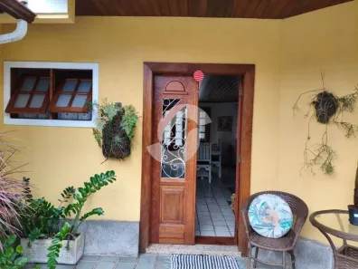Casa de Condomínio com 3 Quartos à venda, 350m² no Mata Paca, Niterói