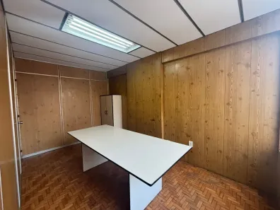 Sala Comercial para venda ou aluguel, 68m² no Centro, São Paulo