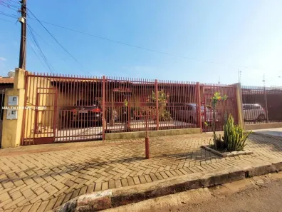Casa com 4 Quartos à venda, 145m² no Brasília, Londrina