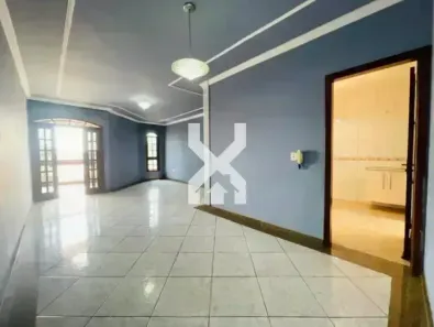 Casa com 3 Quartos à venda, 180m² no Planalto, Belo Horizonte