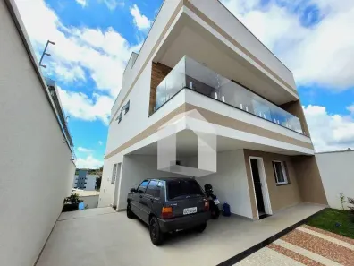 Casa com 3 Quartos à venda, 258m² no Loteamento Caldense, Poços de Caldas